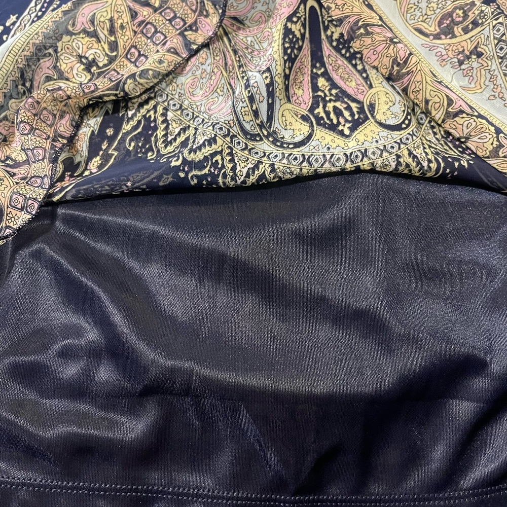 Smart Set Beautiful Top - Picture 5 of 8